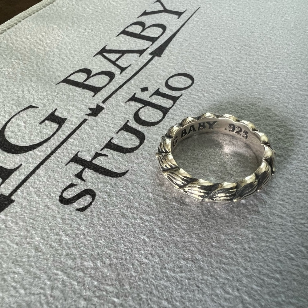 King baby leaf ring